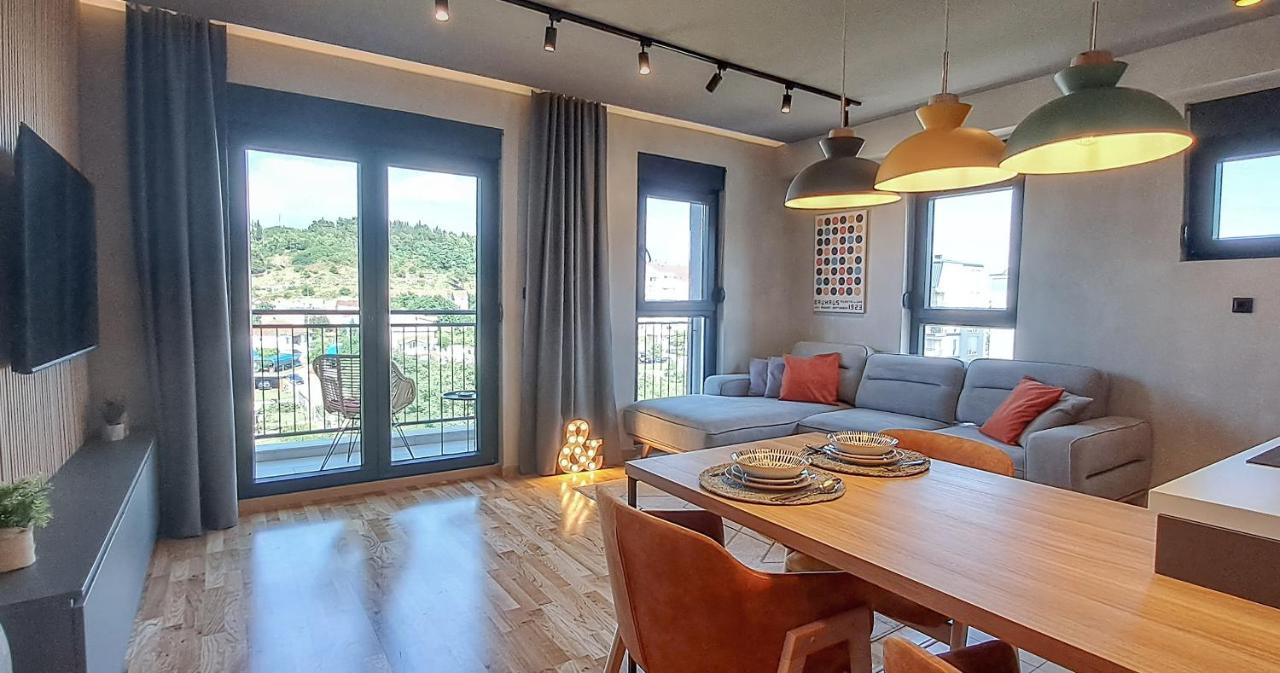 Stylish One Bedroom Apartment 波德戈里察 外观 照片